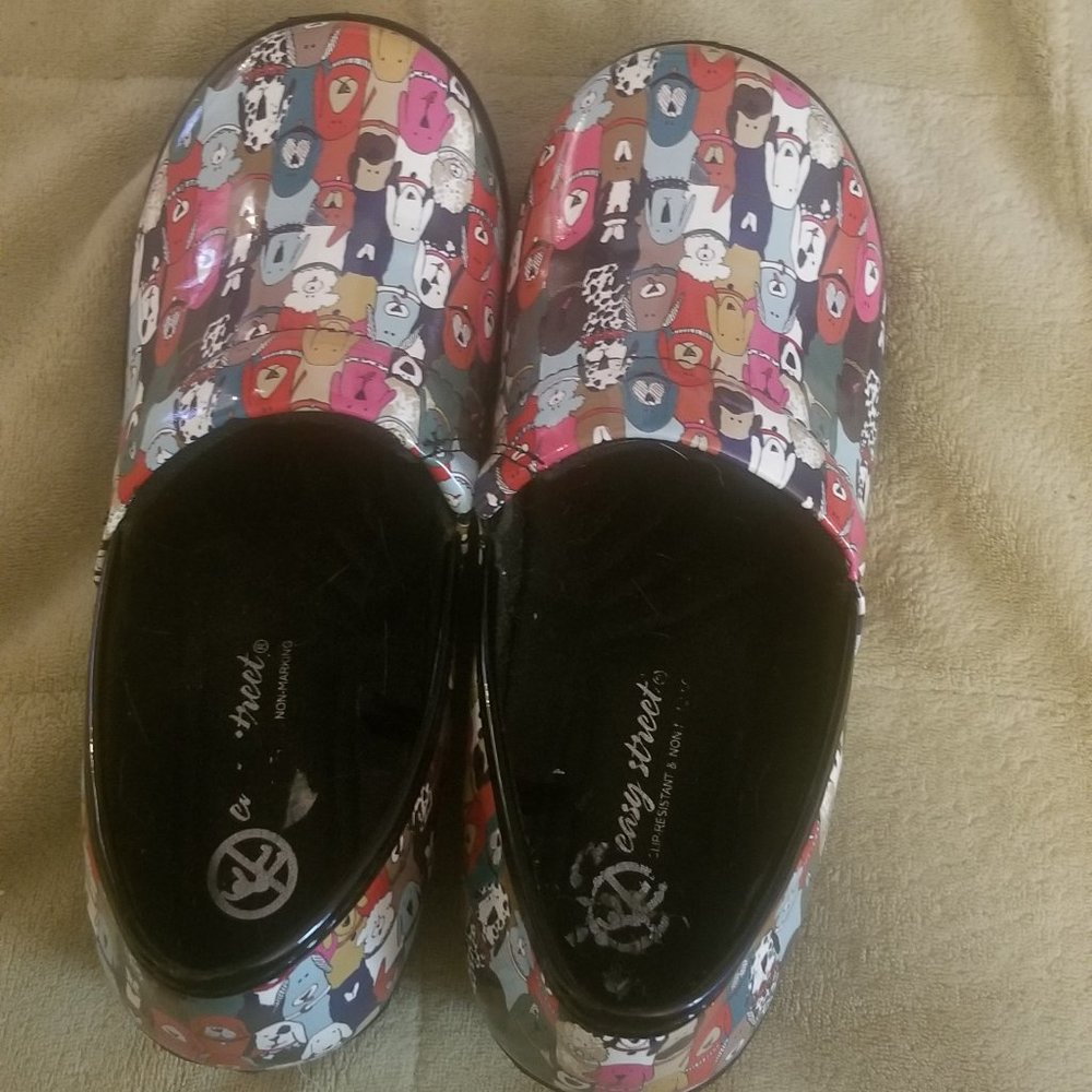 Women's Easy Works by Easy Street  Dogs Safety Shoes Size 8W